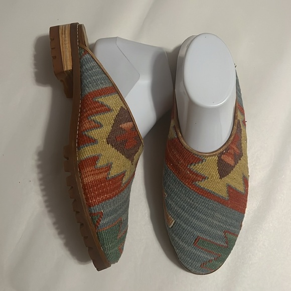 Turkish Wool Kilim Mules – Handmade Leather Slippers Boho Artisan Flats - Picture 1 of 9